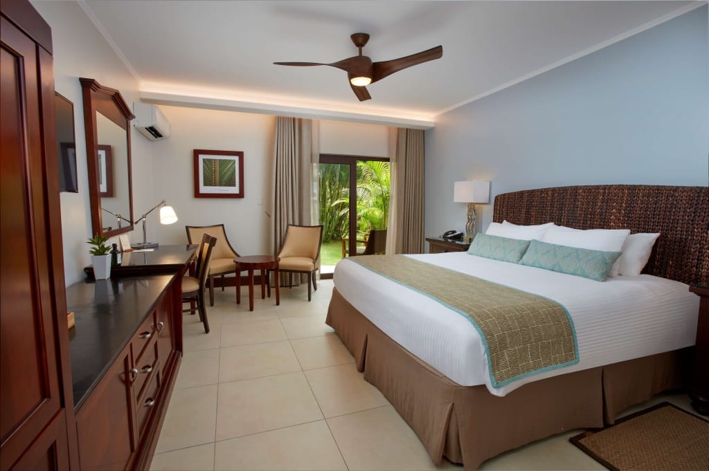 Manchebo Beach Resort and Spa, photo 3 of 10