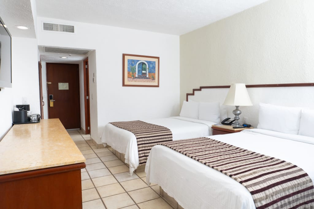 Hotel Emporio Ixtapa, photo 5 of 10